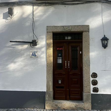Avis Guesthouse Évora Esterno foto