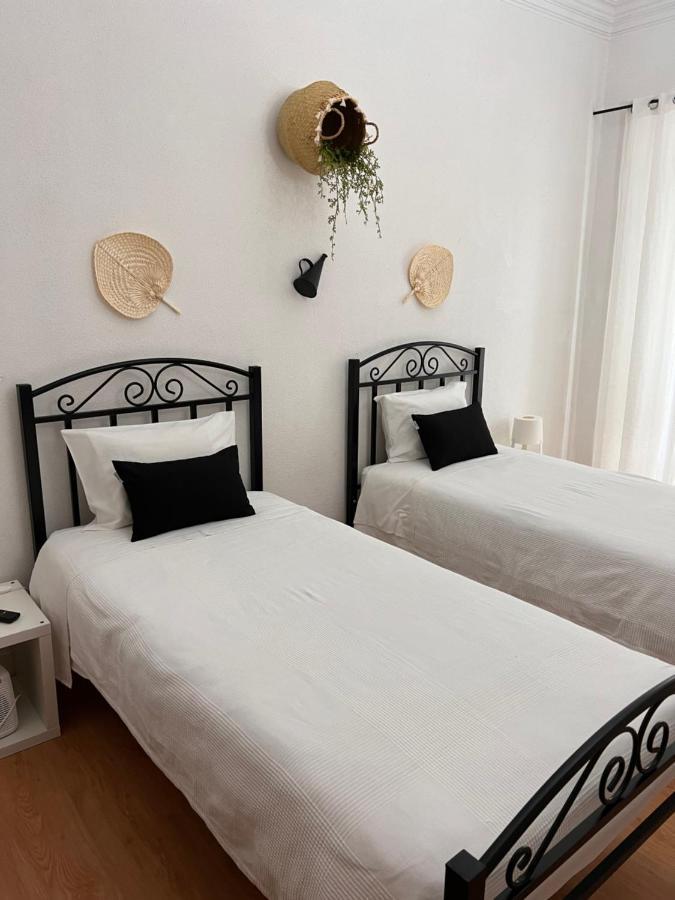Avis Guesthouse Évora Esterno foto