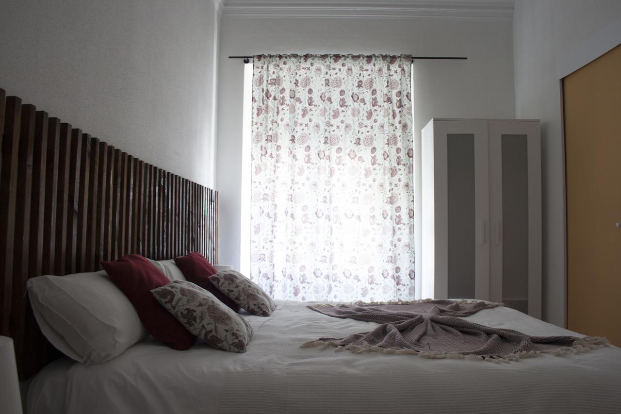 Avis Guesthouse Évora Esterno foto