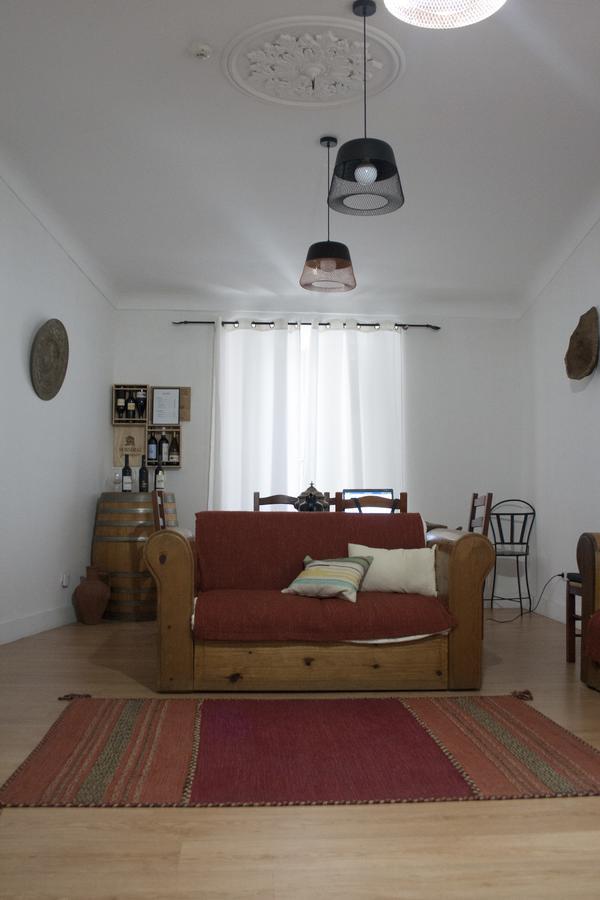 Avis Guesthouse Évora Esterno foto